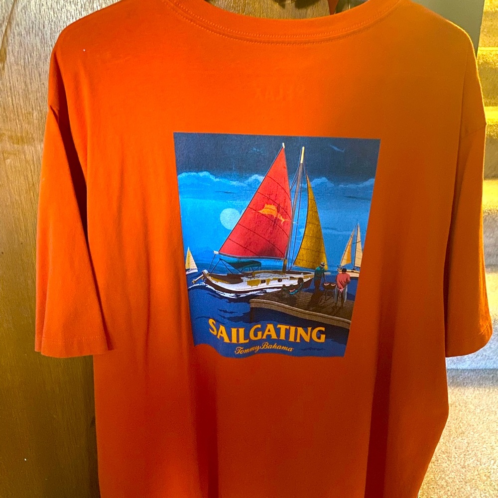 Men’s large Tommy Bahama Relax T shirt